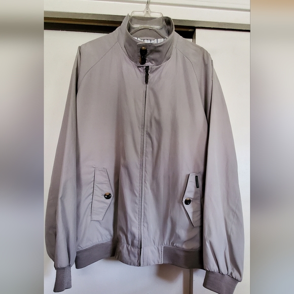 Weatherproof Microfiber Lightweight Jacket - Picture 2 of 11